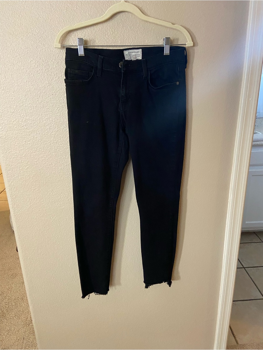Black Women's Skinny Jeans - Classic High-Rise
